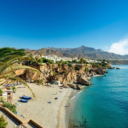 Ferienwohnung Bonito Piso A 300M De La Playa Nerja Exterior foto
